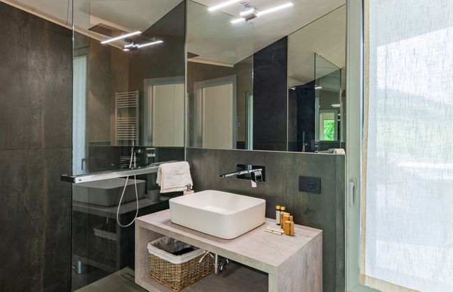 Casa de 7 quartos em Riva di Solto com piscina privada e jardim - Foto 51