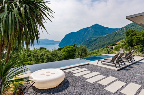 Foto 62 - Casa con 5 camere da letto a Riva di Solto con piscina privata e giardino