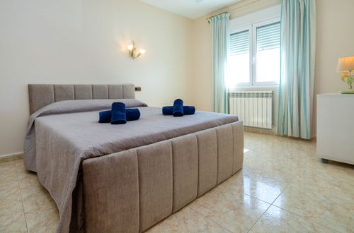 Photo 4 - 6 bedroom House in Calp with private pool and garden