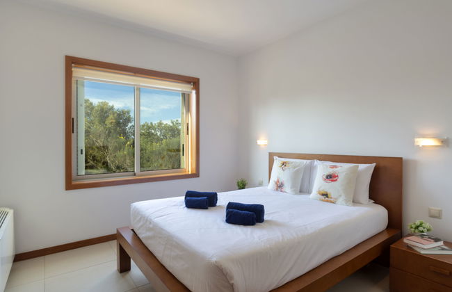 Casa de 6 quartos em Lagoa com piscina privada e jardim - Foto 18