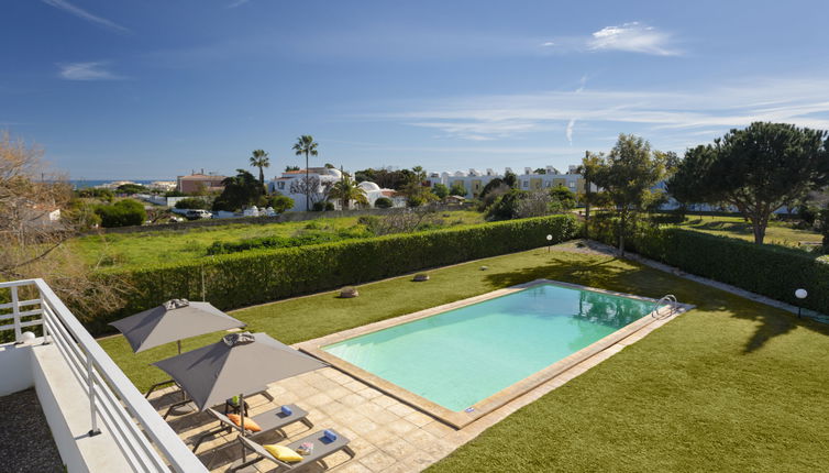 Photo 1 - Maison de 6 chambres à Lagoa avec piscine privée et vues à la mer