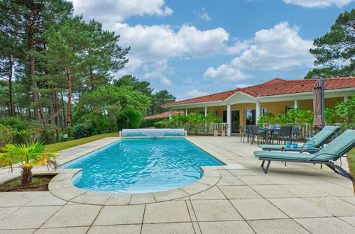 Foto 16 - Casa de 3 quartos em Lacanau com piscina privada e jardim