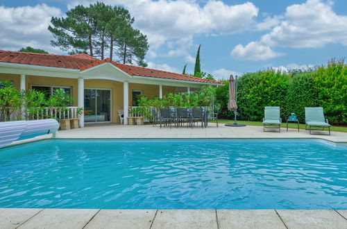 Foto 28 - Casa de 3 quartos em Lacanau com piscina privada e jardim