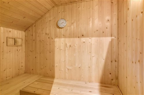Foto 14 - Casa de 3 quartos em Oksbøl com terraço e sauna