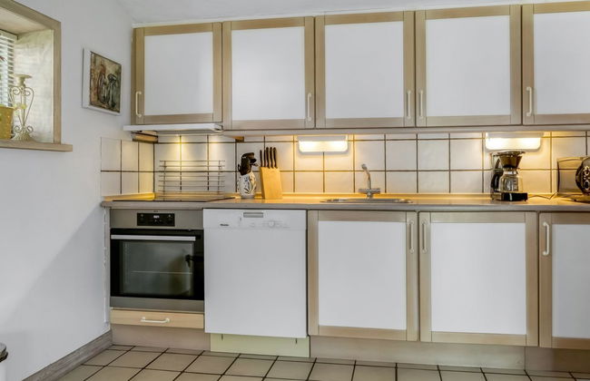 "Rebecca" - 1.5km from the sea - Photo 4