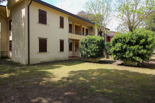 Photo 1 - Appartement de 2 chambres à Rosolina avec jardin et terrasse