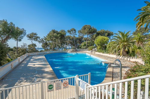 Foto 2 - Apartamento de 3 habitaciones en Hyères con piscina y vistas al mar