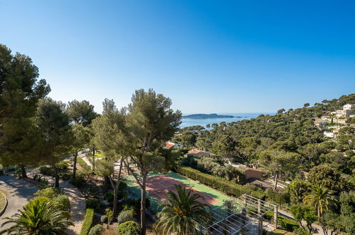 Photo 32 - Appartement de 3 chambres à Hyères avec piscine et vues à la mer