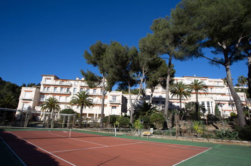 Foto 33 - Apartamento de 3 habitaciones en Hyères con piscina y vistas al mar