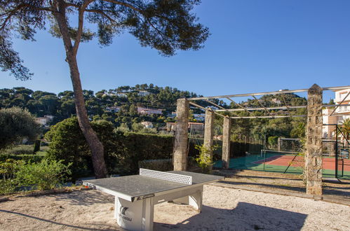 Photo 25 - Appartement de 3 chambres à Hyères avec piscine et vues à la mer