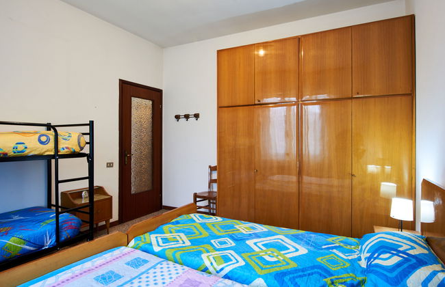 6 bedroom House in Dervio with garden - Photo 38