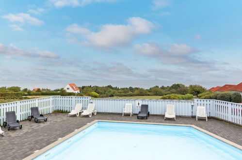 Foto 17 - Apartamento en Allinge con piscina y terraza