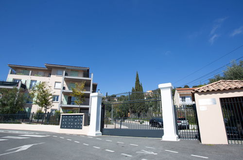 Photo 23 - Appartement de 2 chambres à Bormes-les-Mimosas avec piscine et jardin