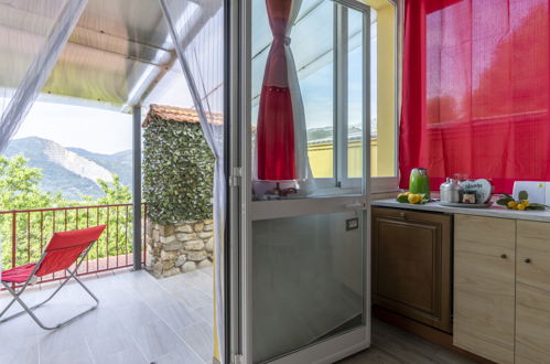 Foto 13 - Haus mit 1 Schlafzimmer in Ventimiglia mit schwimmbad und blick aufs meer