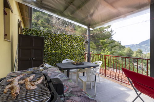 Photo 2 - Maison de 1 chambre à Vintimille avec piscine et jardin