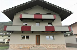 Foto 1 - Appartamento con 3 camere da letto a Ried im Zillertal con giardino e vista sulle montagne