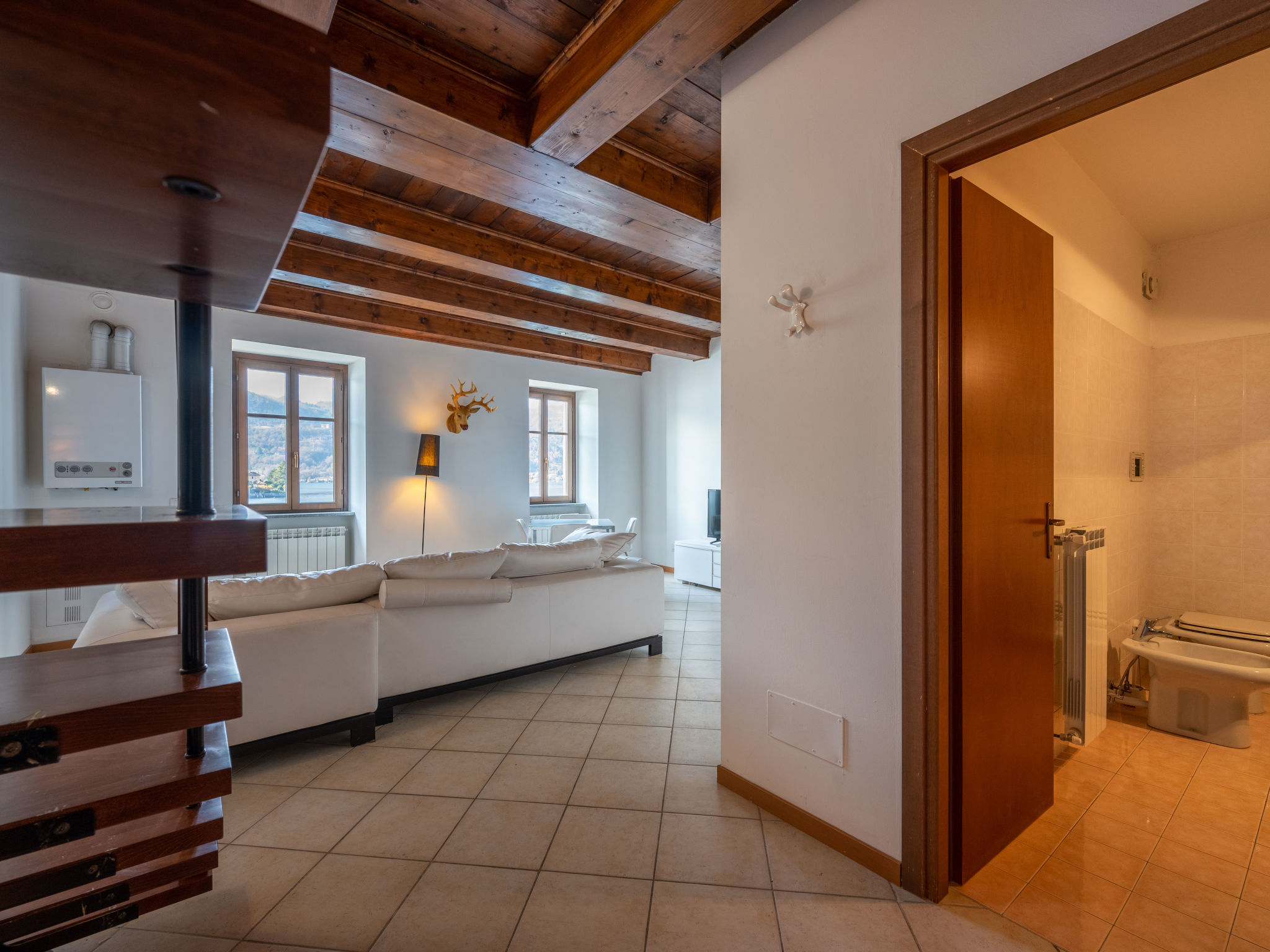 Foto 9 - Apartment mit 1 Schlafzimmer in Orta San Giulio mit blick auf die berge