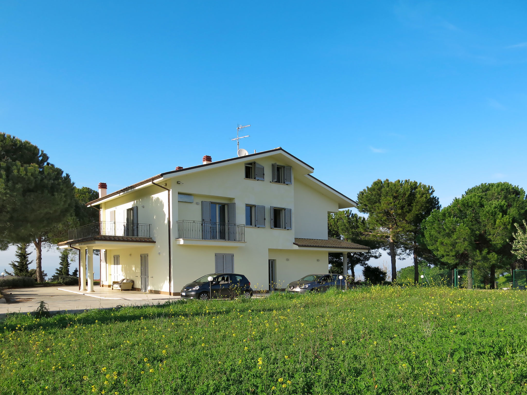 Foto 1 - Casa con 3 camere da letto a Pineto con giardino e vista mare
