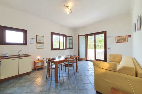 Photo 3 - 1 bedroom Apartment in Siracusa with swimming pool and garden
