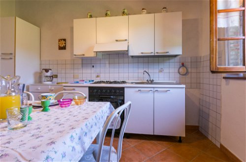 Foto 11 - Apartment mit 3 Schlafzimmern in Volterra mit schwimmbad und garten