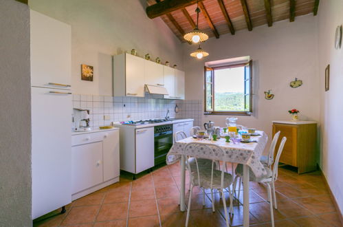 Photo 13 - 3 bedroom Apartment in Volterra with swimming pool and garden