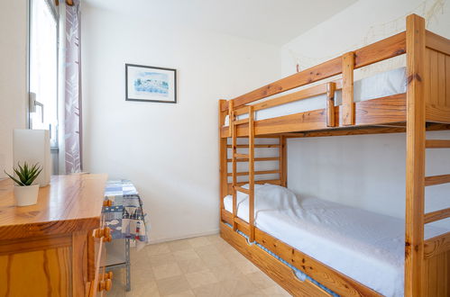 Foto 13 - Appartamento con 1 camera da letto a Le Grau-du-Roi con vista mare