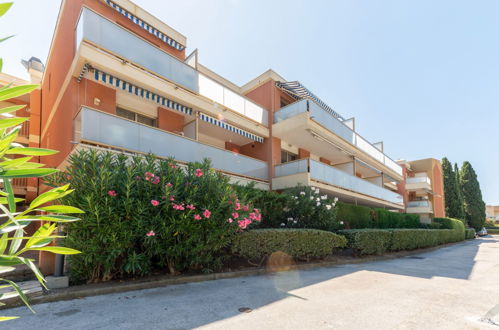 Photo 16 - Appartement de 1 chambre à Cavalaire-sur-Mer avec terrasse