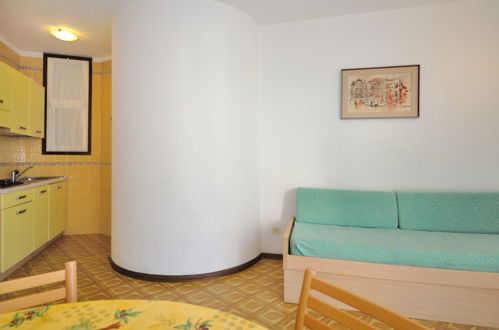 Foto 8 - Apartment mit 2 Schlafzimmern in San Michele al Tagliamento mit schwimmbad und blick aufs meer