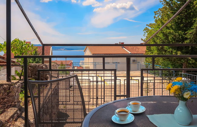 2 bedroom Apartment in Crikvenica with garden and terrace - Photo 1