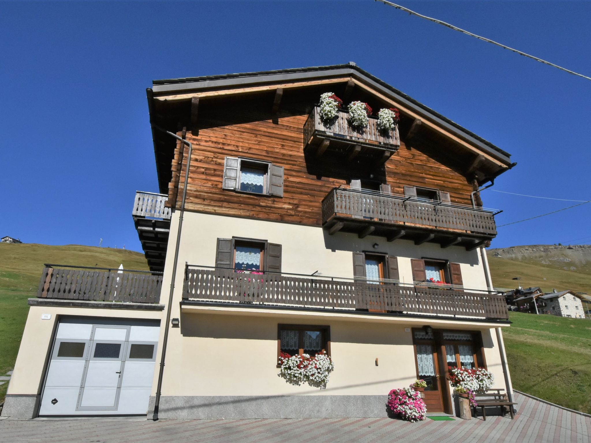 Foto 18 - Apartamento de 2 habitaciones en Livigno con jardín y terraza