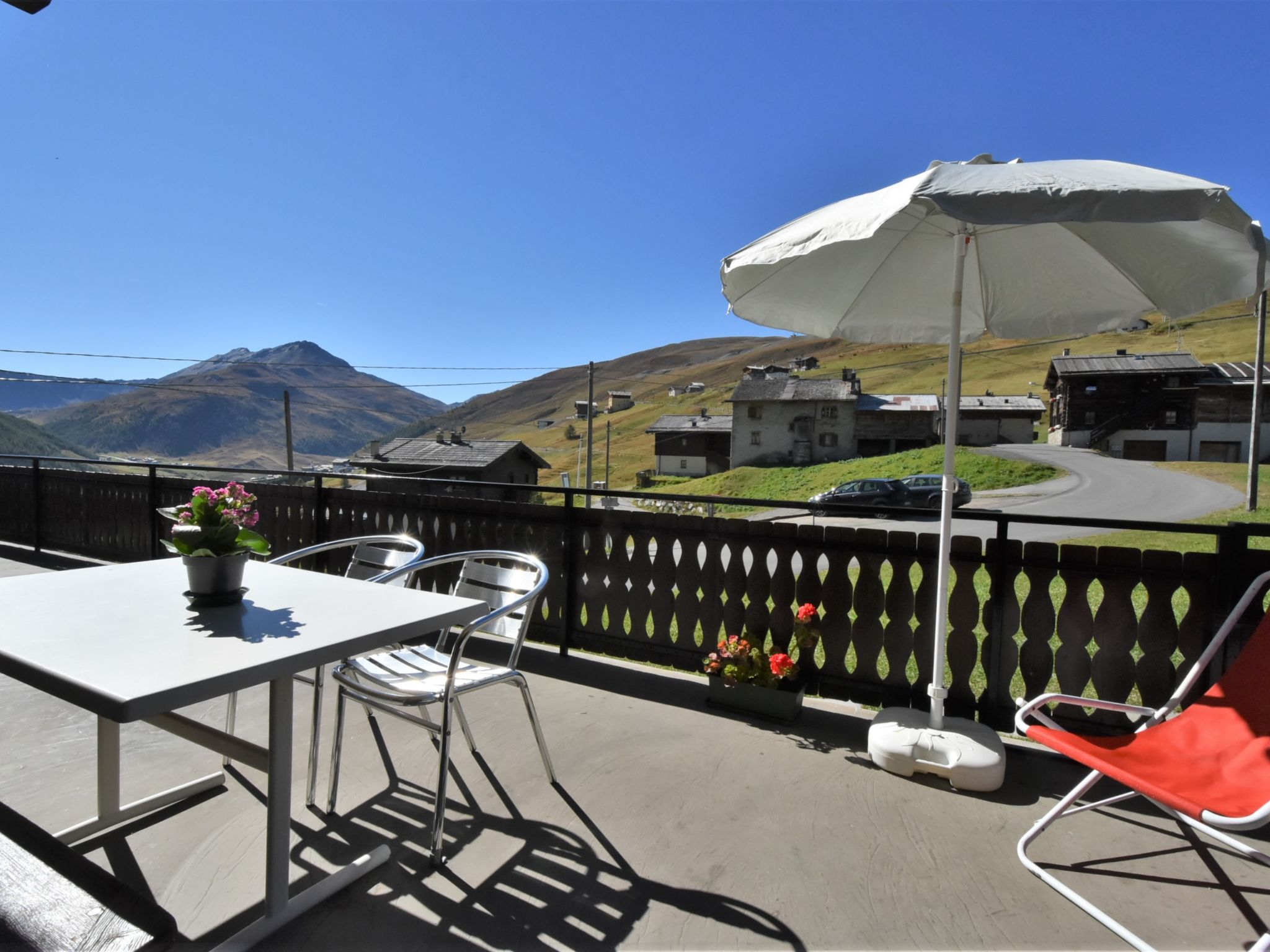 Foto 13 - Apartamento de 2 habitaciones en Livigno con jardín y terraza