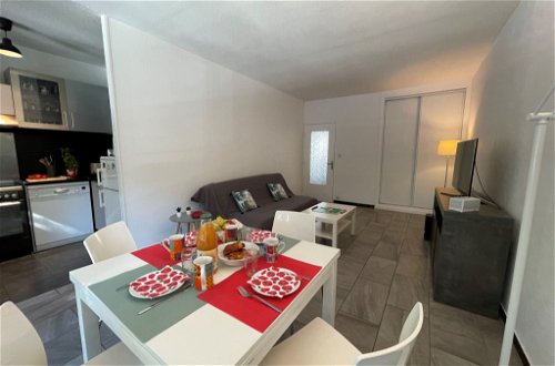 Photo 9 - 2 bedroom Apartment in La Grande-Motte with terrace and sea view