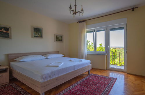 Foto 8 - Casa con 6 camere da letto a Crikvenica con giardino e terrazza