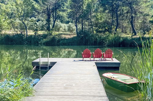 Foto 7 - Casa con 6 camere da letto a Grambois con piscina privata e giardino