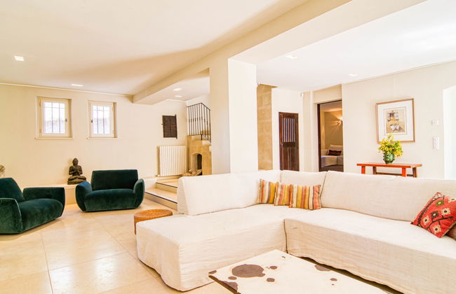 Casa de 6 quartos em Grambois com piscina privada e jardim - Foto 10