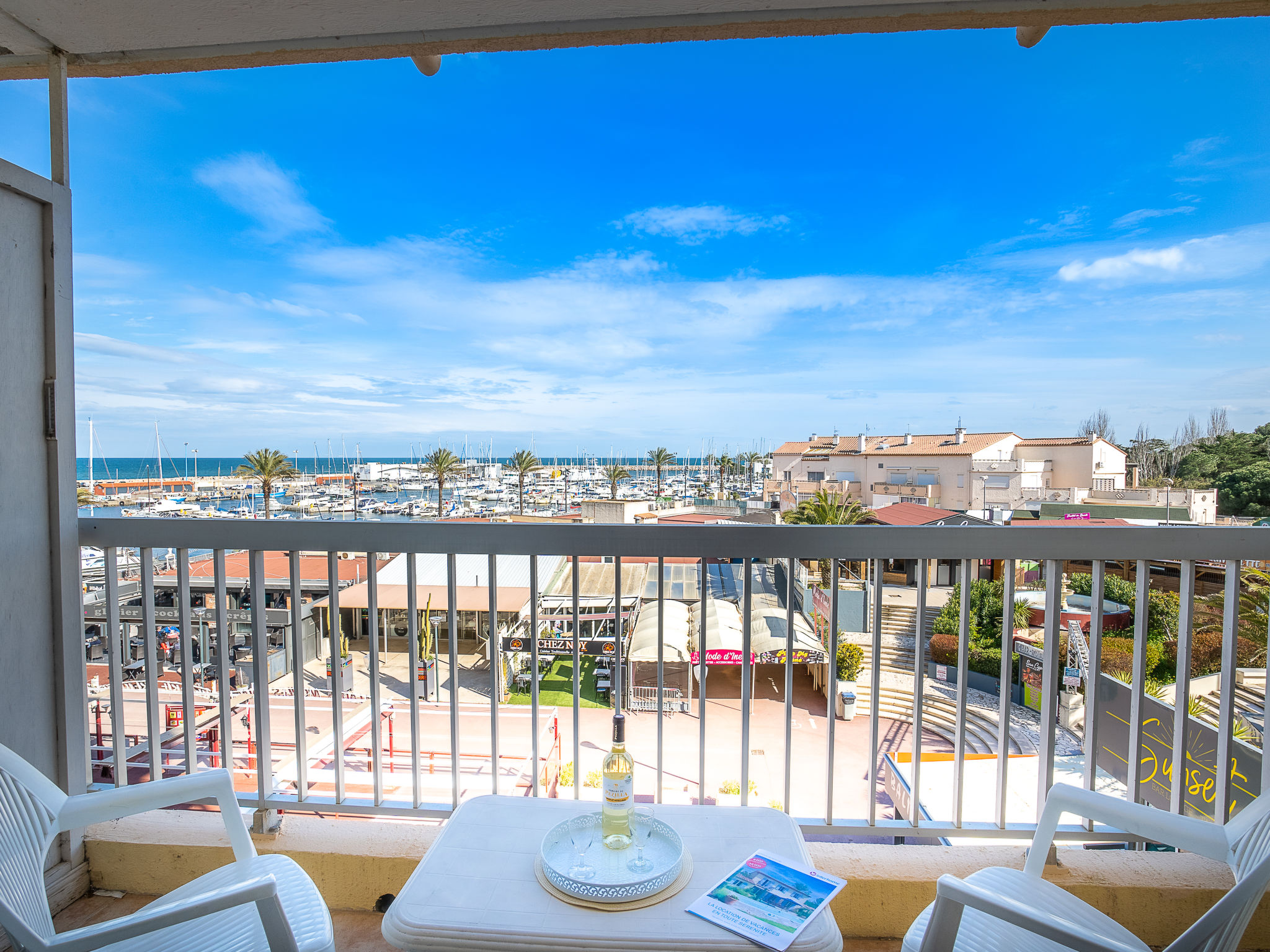 Foto 15 - Appartamento a Saint-Cyprien con vista mare