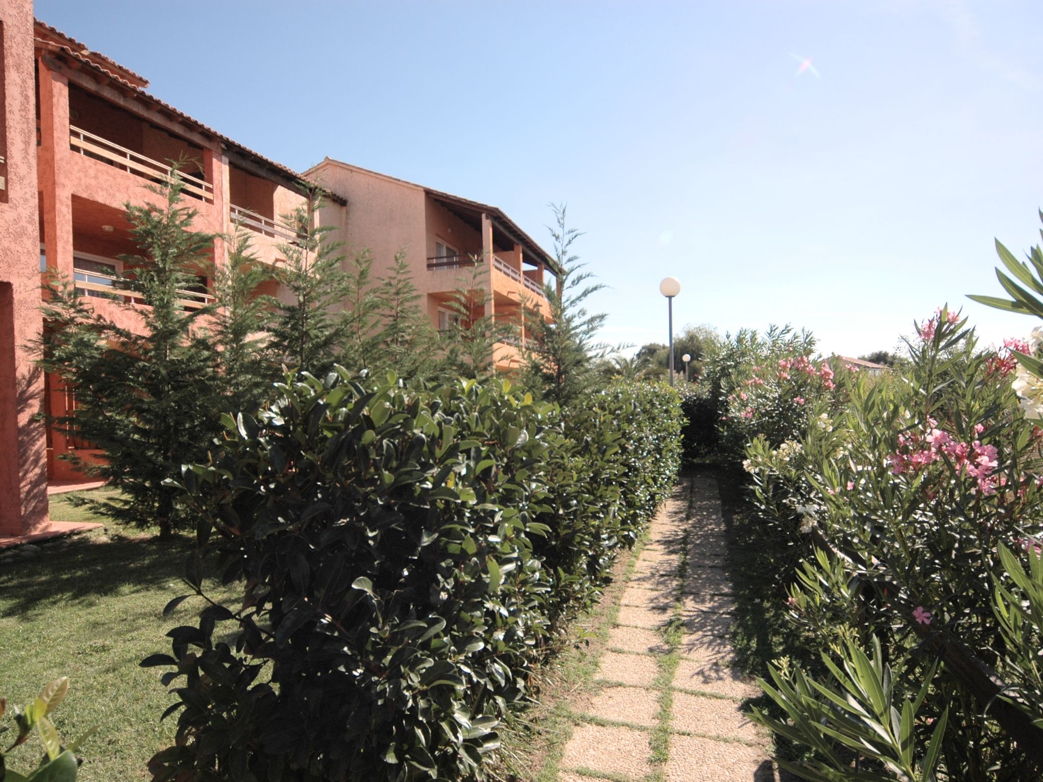 Photo 21 - 2 bedroom Apartment in Ghisonaccia with garden