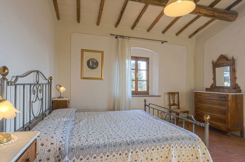 Foto 15 - Casa con 6 camere da letto a Greve in Chianti con piscina privata e giardino