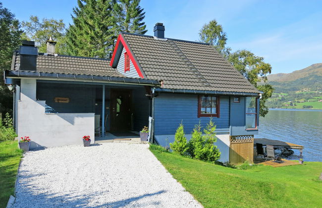 Casa de 3 quartos em Vassenden com jardim e terraço - Foto 1