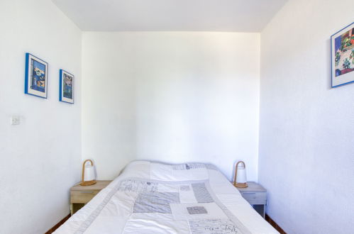 Foto 13 - Apartamento de 1 habitación en Saint-Cyr-sur-Mer con terraza y vistas al mar