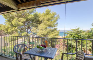 Foto 1 - Apartamento de 1 habitación en Saint-Cyr-sur-Mer con terraza y vistas al mar