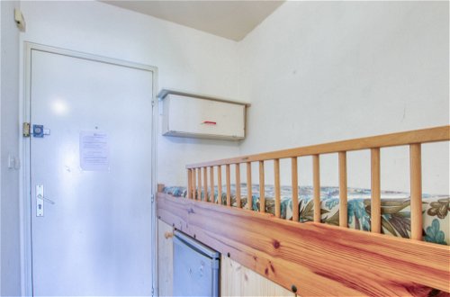 Photo 15 - Appartement de 1 chambre à Saint-Cyr-sur-Mer avec terrasse et vues à la mer