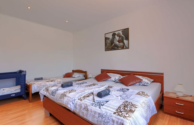 Apartamento de 4 quartos em Labin com piscina privada e jardim - Foto 36