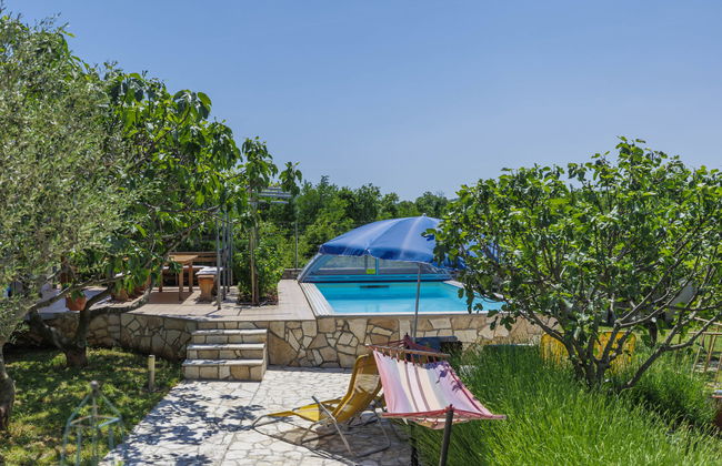 Apartamento de 4 quartos em Labin com piscina privada e jardim - Foto 2