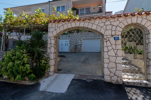 Foto 26 - Apartamento de 2 habitaciones en Trogir con jardín