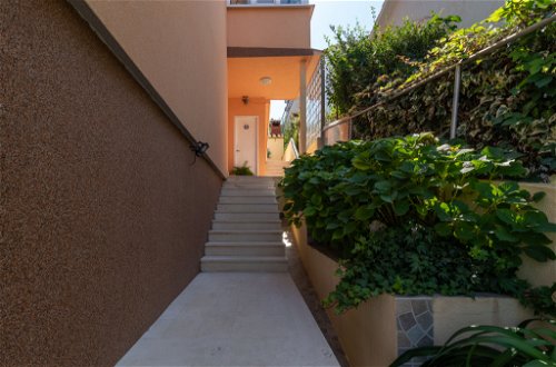 Foto 14 - Apartamento de 2 habitaciones en Trogir con jardín