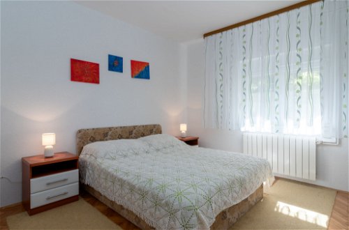 Foto 19 - Apartamento de 2 quartos em Trogir com jardim