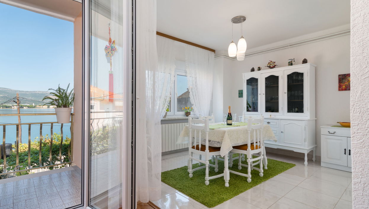 Apartamento de 3 quartos em Trogir com jardim - Foto 1