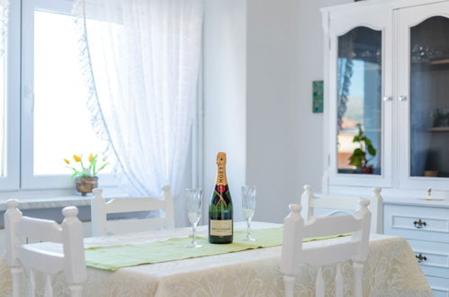 Foto 15 - Apartamento de 2 quartos em Trogir com jardim