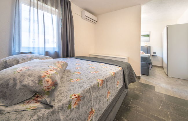 Casa de 8 quartos em Novi Vinodolski com piscina privada e terraço - Foto 29